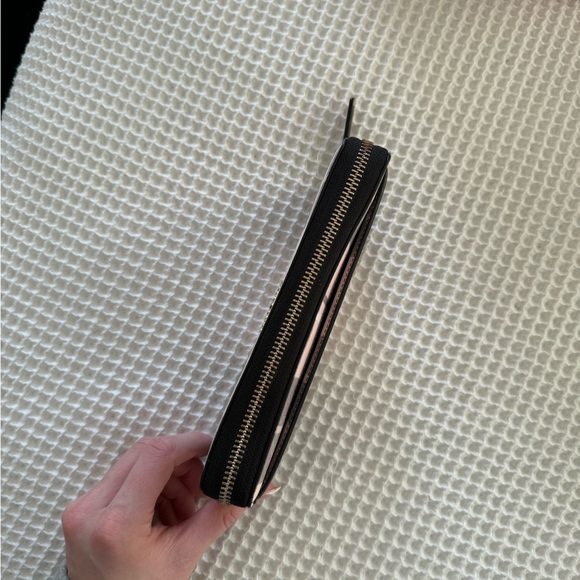 Kate Spade Wallet - Picture 7 of 8